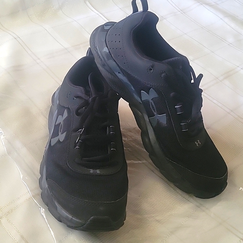 Under Armour Charged Assert 9 Camo Running Shoes